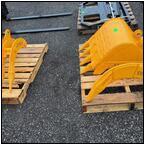 AUCTION ITEM:bm0409M016t.jpg