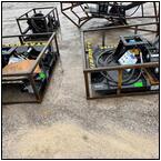 AUCTION ITEM:bm1106M008t.jpg