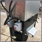 AUCTION ITEM:by1220O005t.jpg