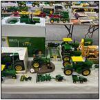 AUCTION ITEM:dj0211M003t.jpg