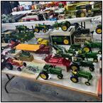 AUCTION ITEM:dj0211M015t.jpg