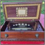 AUCTION ITEM:ez1015M011t.jpg