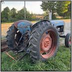 AUCTION ITEM:ip1013A013t.jpg
