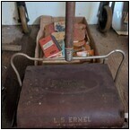 AUCTION ITEM:ph0515M041t.jpg