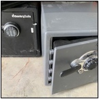 AUCTION ITEM:se1010M073t.jpg